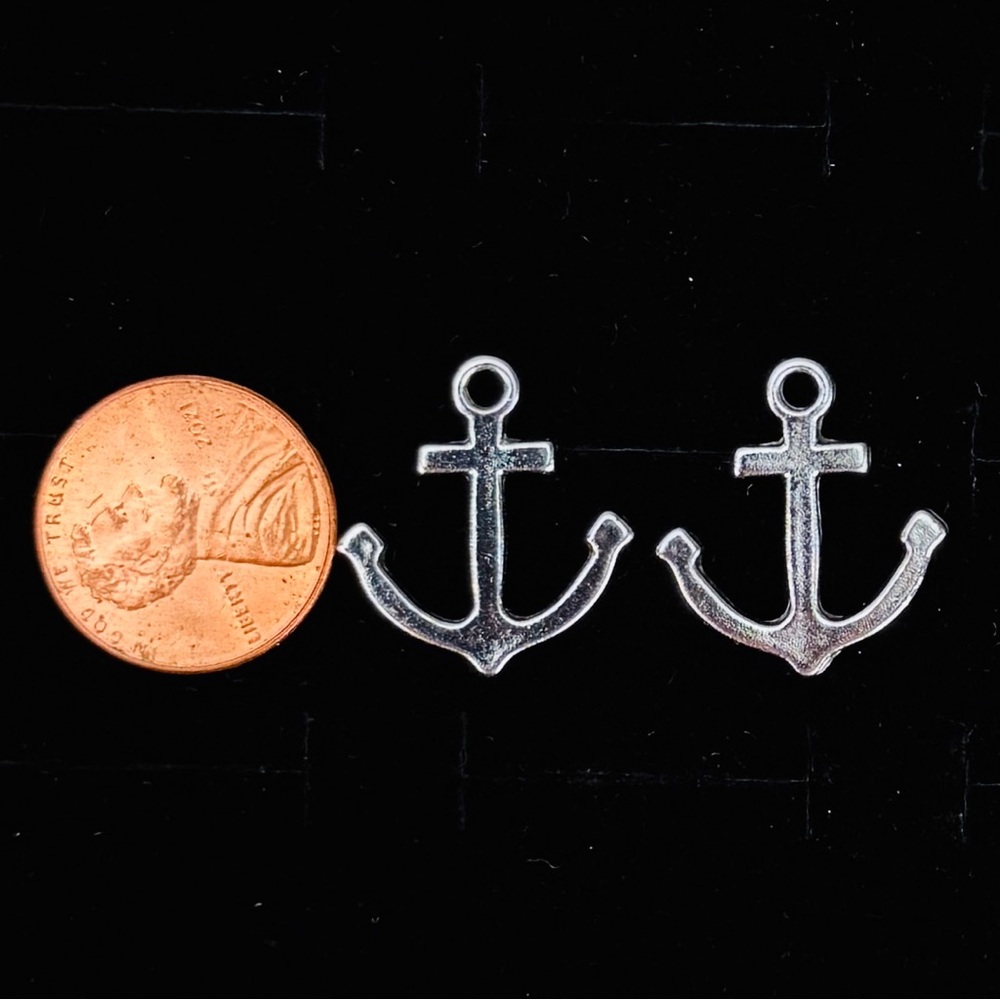 Lightweight silvertone, anchor nautical themed pierced earrings - Picture 6 of 8